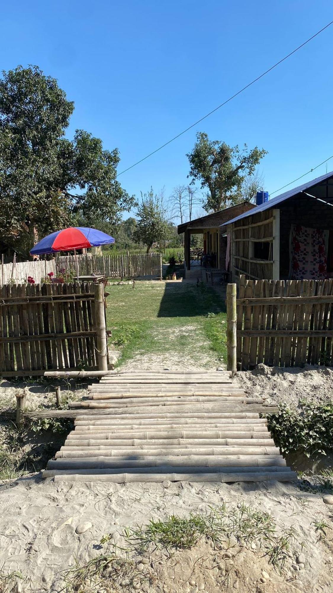 Nanu'S Bardiya Homestay Exterior foto
